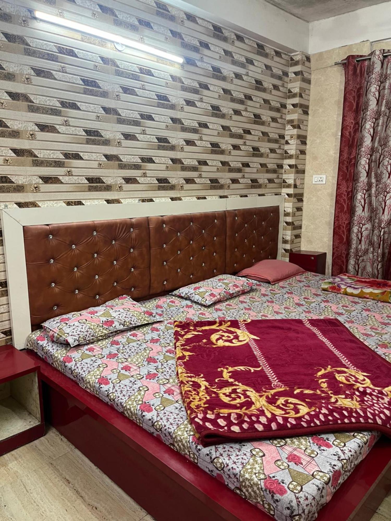 Dream Land Hotel Jammu Exterior photo